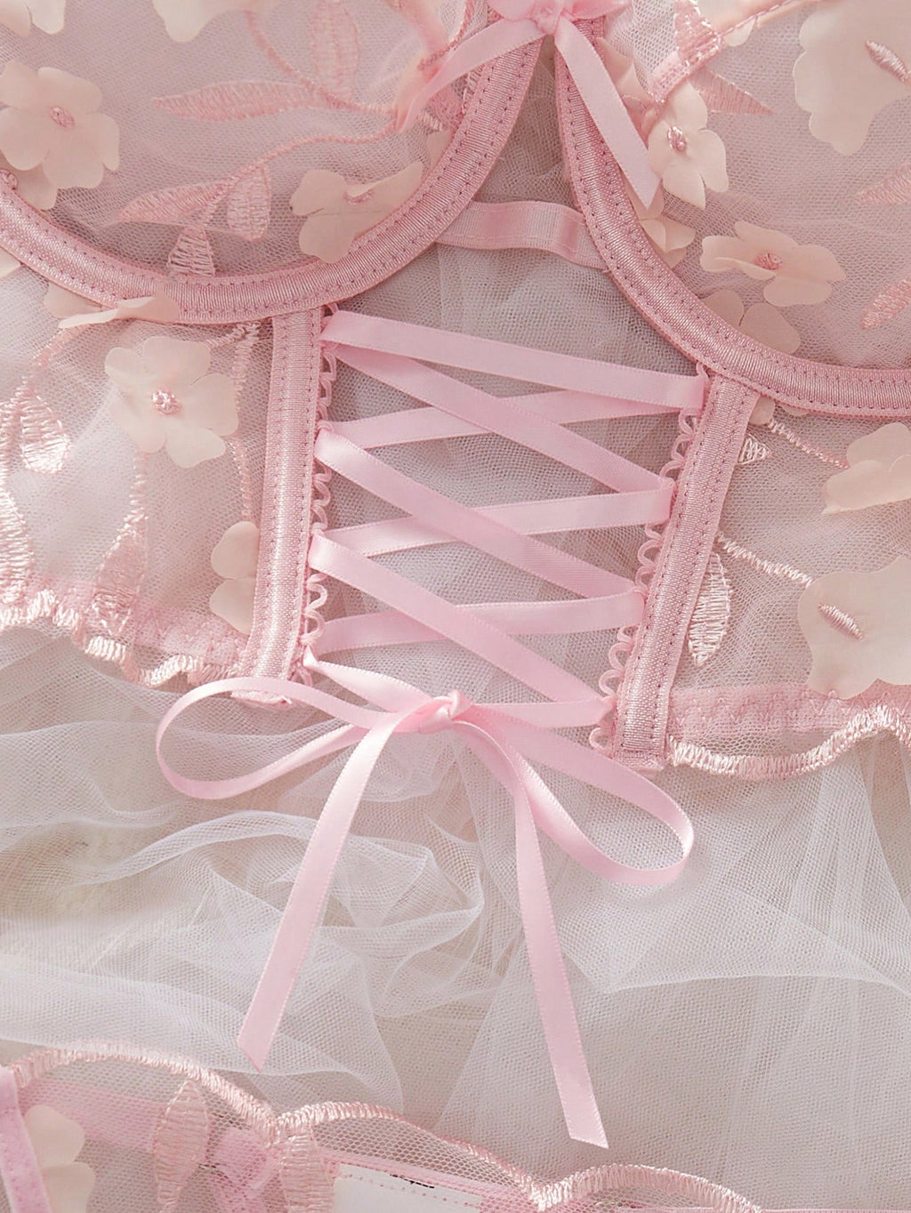 2 pièces Ensemble de soutien-gorge et culotte en dentelle ajourée et broderie romantique avec armature