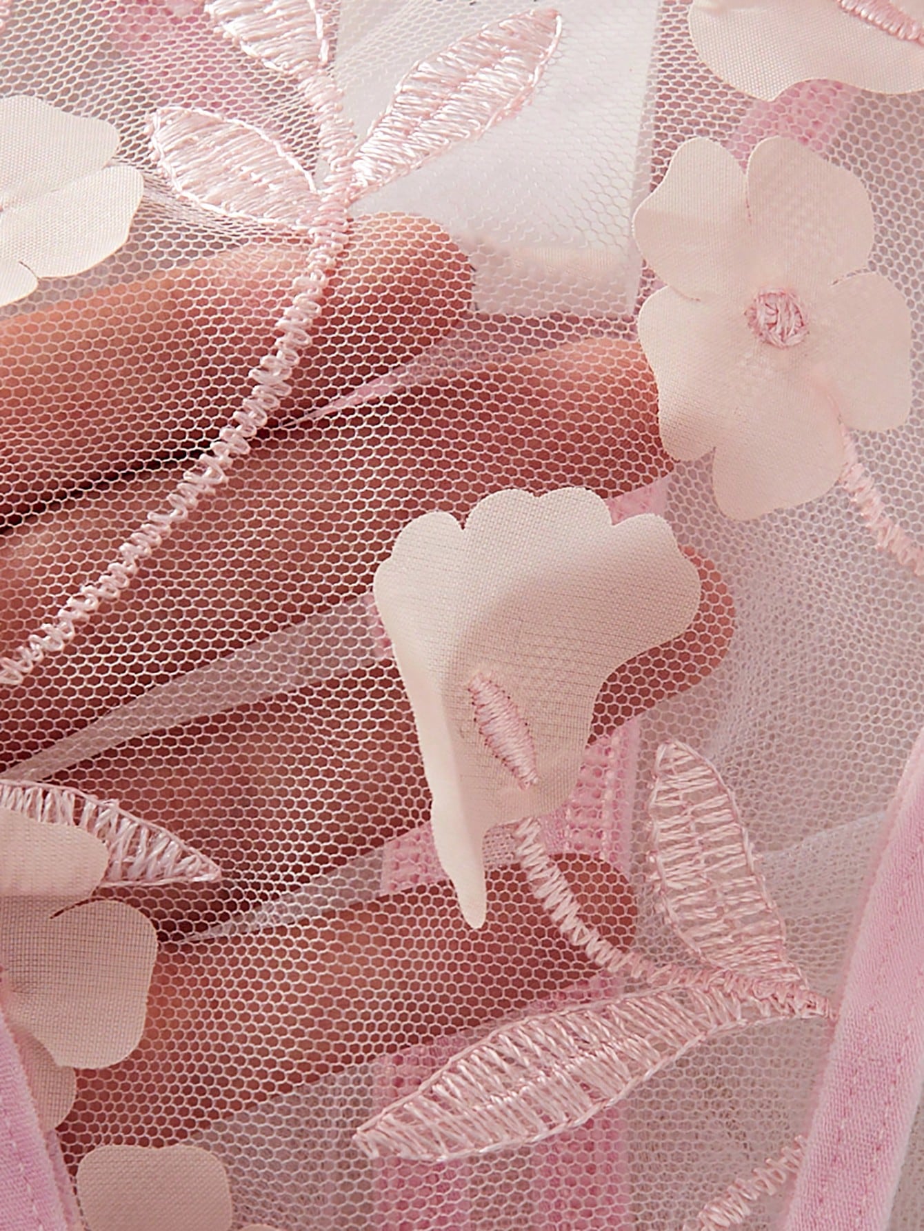 2 pièces Ensemble de soutien-gorge et culotte en dentelle ajourée et broderie romantique avec armature