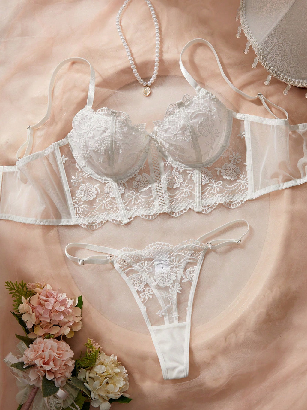 2 pièces/Set Ensemble de soutien-gorge et culotte romantique et long de femme en blanc