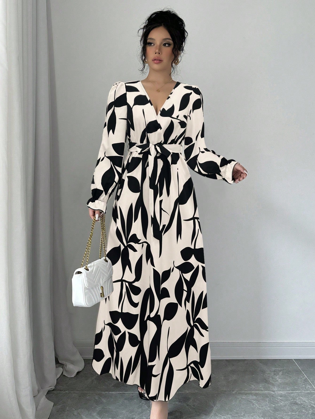 Robe longue femme à manches lanternes, col en V, taille cintrée, coupe évasée