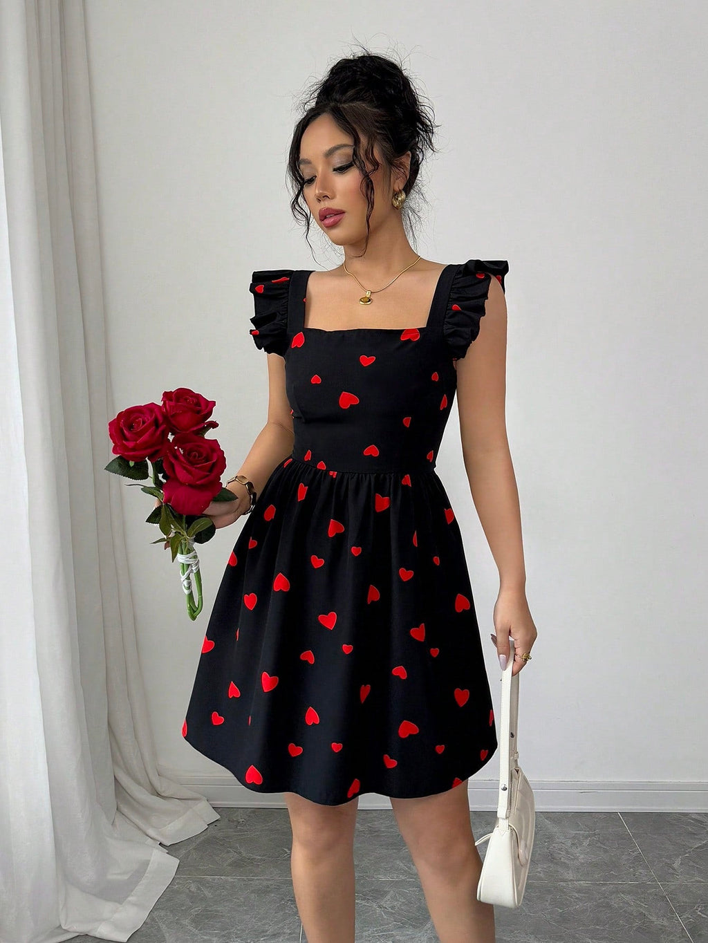👗 Robe courte femme avec dessin cœur ❤️