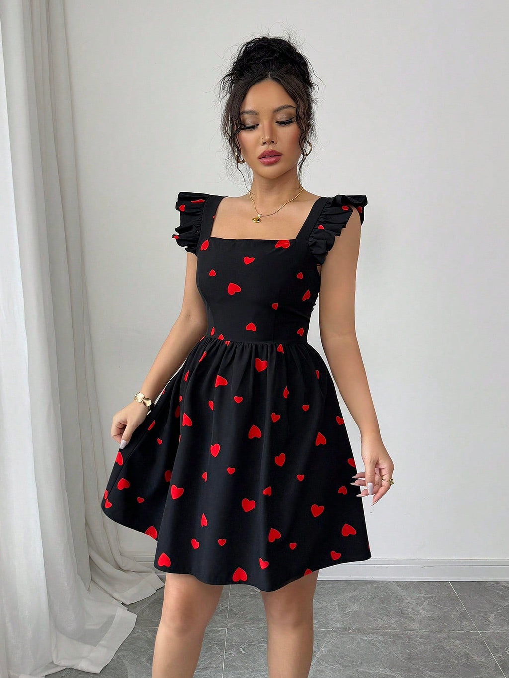 👗 Robe courte femme avec dessin cœur ❤️