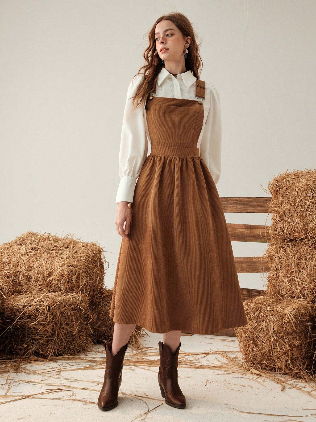 QUEEN MOD Robe Salopette Unicolore En Velours Côtelé Sans Chemise