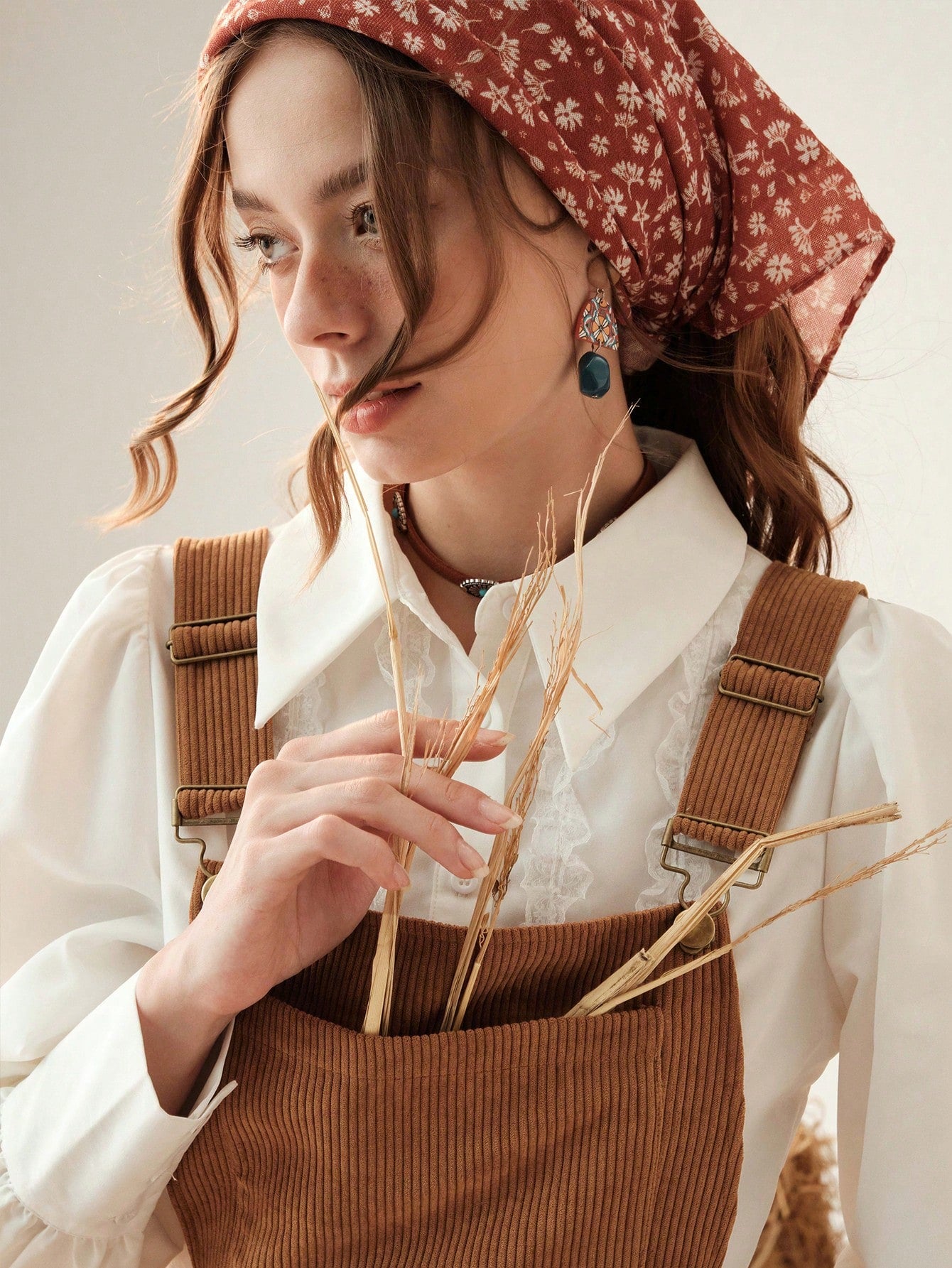 QUEEN MOD Robe Salopette Unicolore En Velours Côtelé Sans Chemise