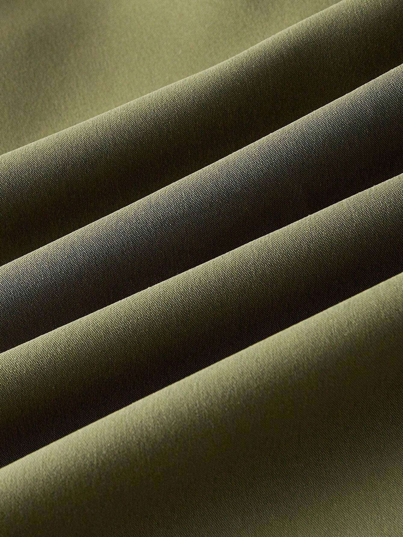 QUEEN MOD Robe mi-longue à imprimé chevrons noirs