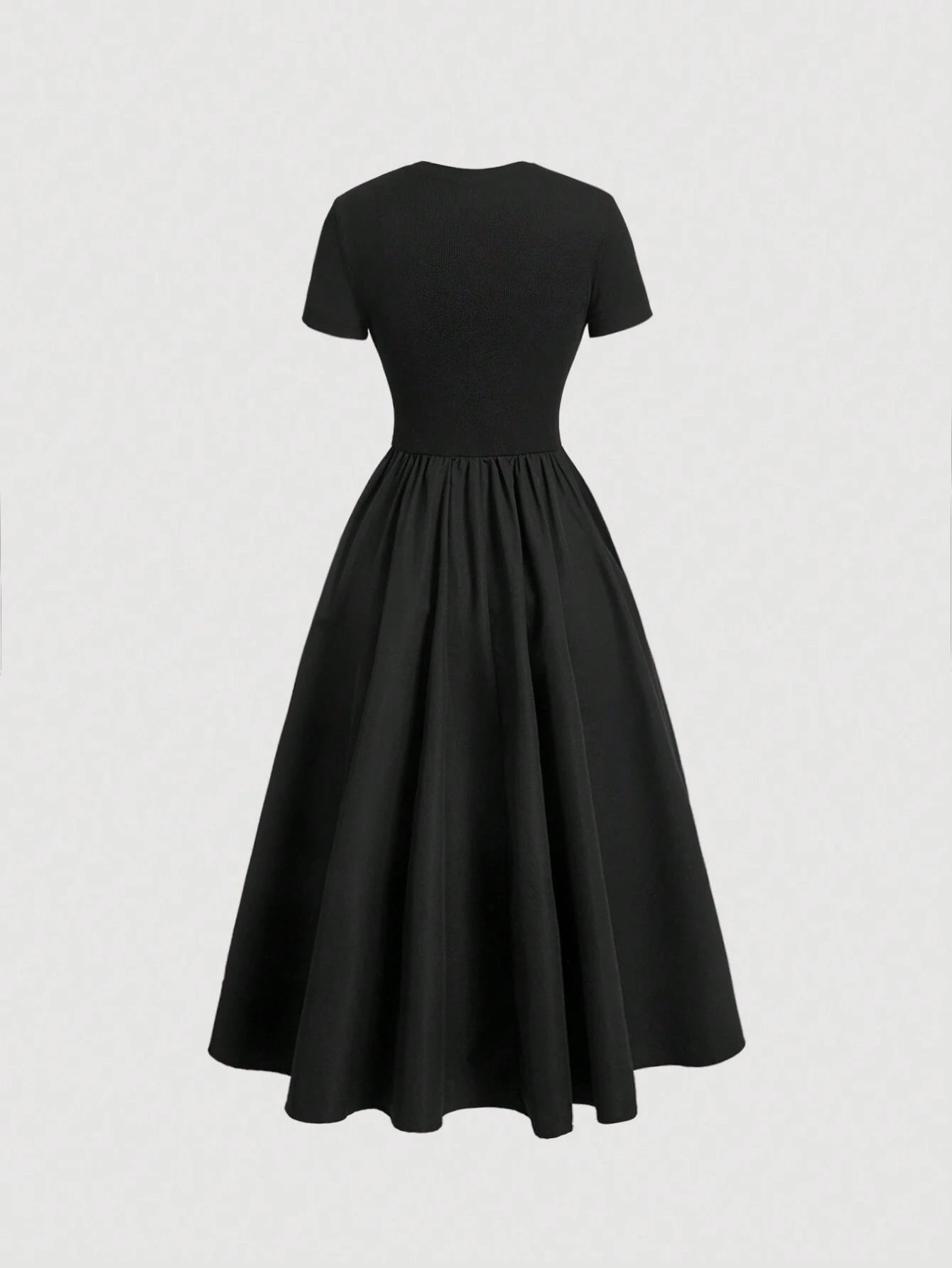 QUEEN MOD Robe mi-longue à imprimé chevrons noirs