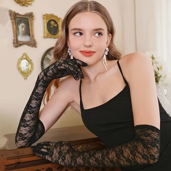 Gants en dentelle noire élégants pour femmes